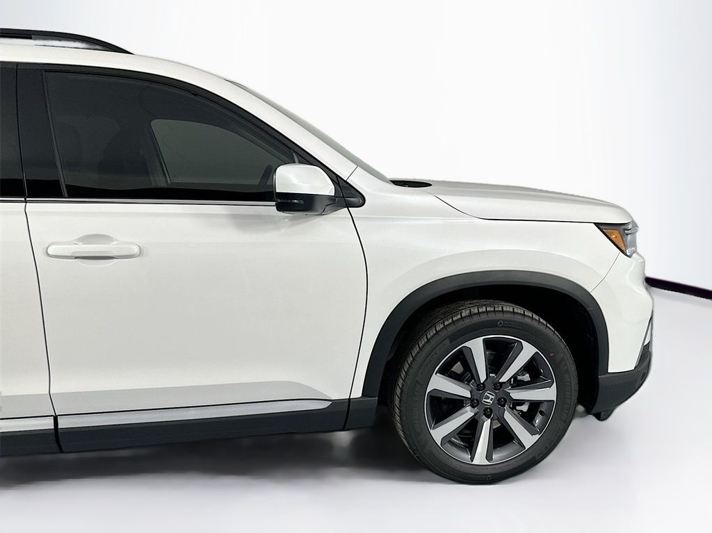 Used Car 2025 Honda Pilot  Touring For Sale Under $50,000 In Austin, Texas