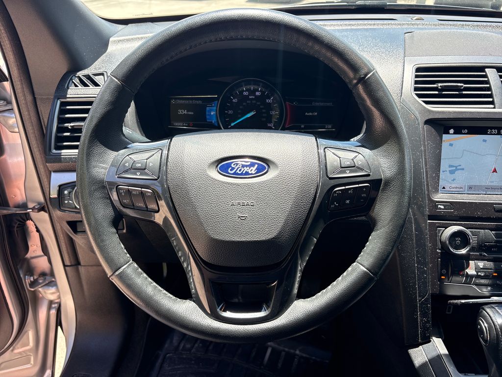 Used 2018 Silver Ford XLT image 18