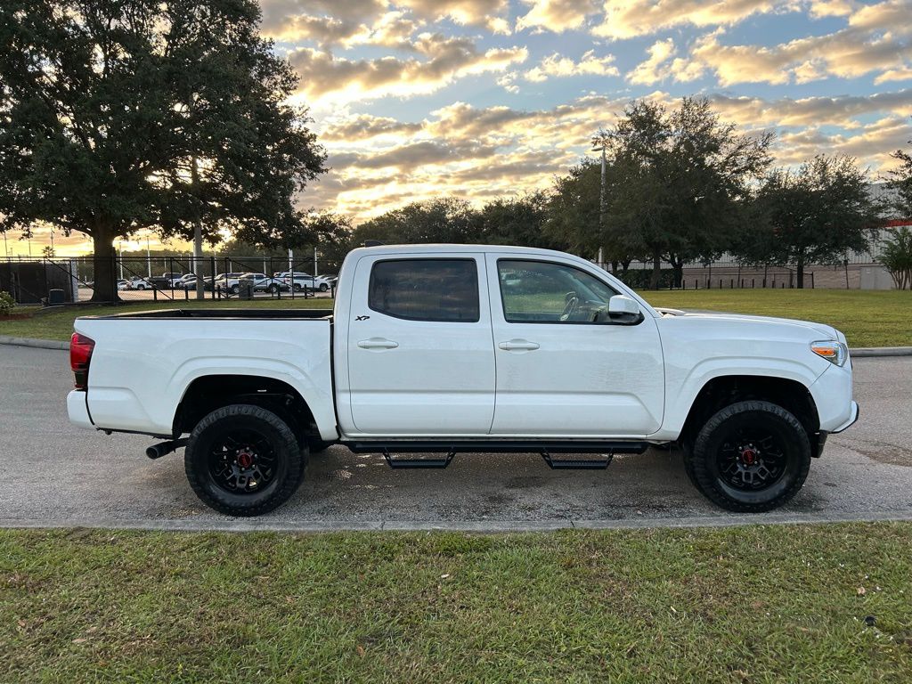 Thumbnail: 2022 Toyota Tacoma - 6