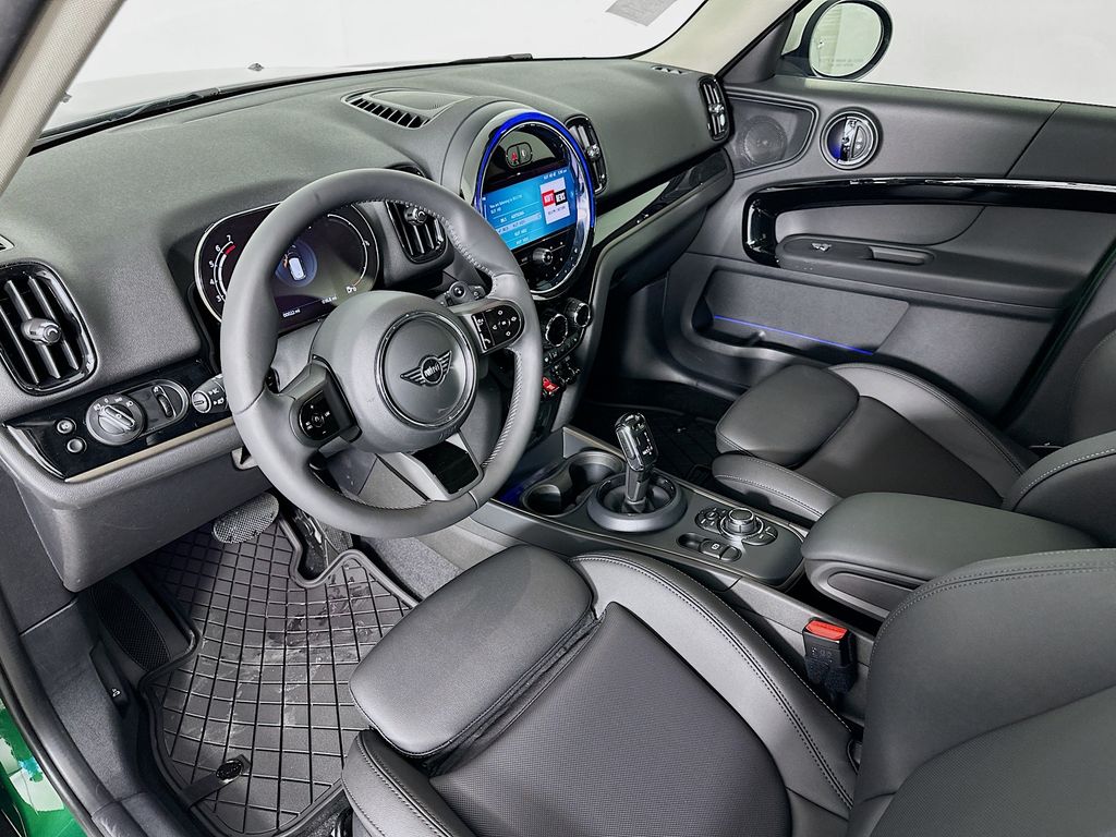 2024 MINI Cooper Countryman Signature 9