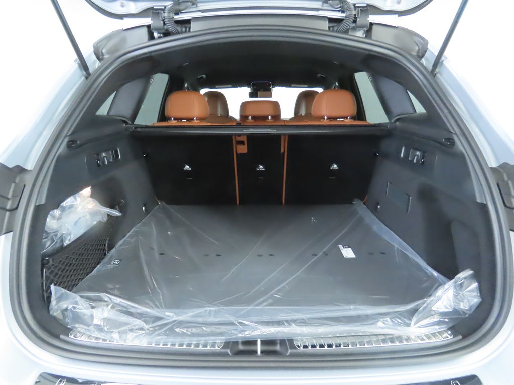 2025 Mercedes-Benz GLC 300 29