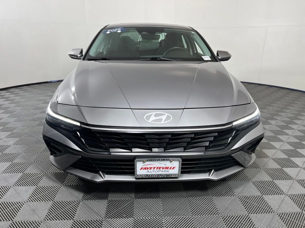 Thumbnail: 2025 Hyundai Elantra - 7