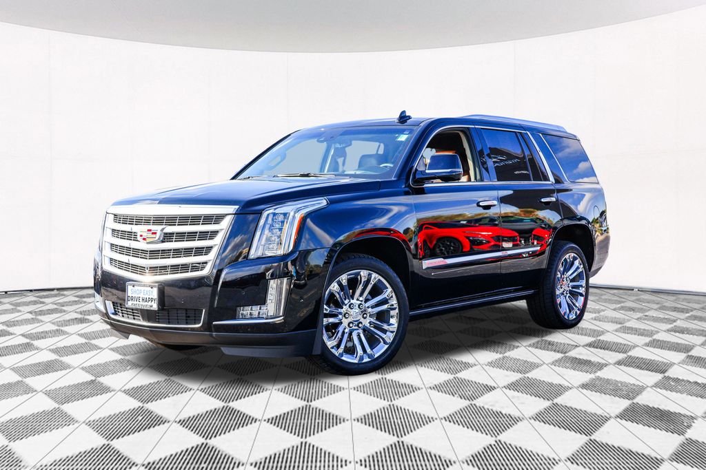 2018 Cadillac Escalade Premium Luxury 2