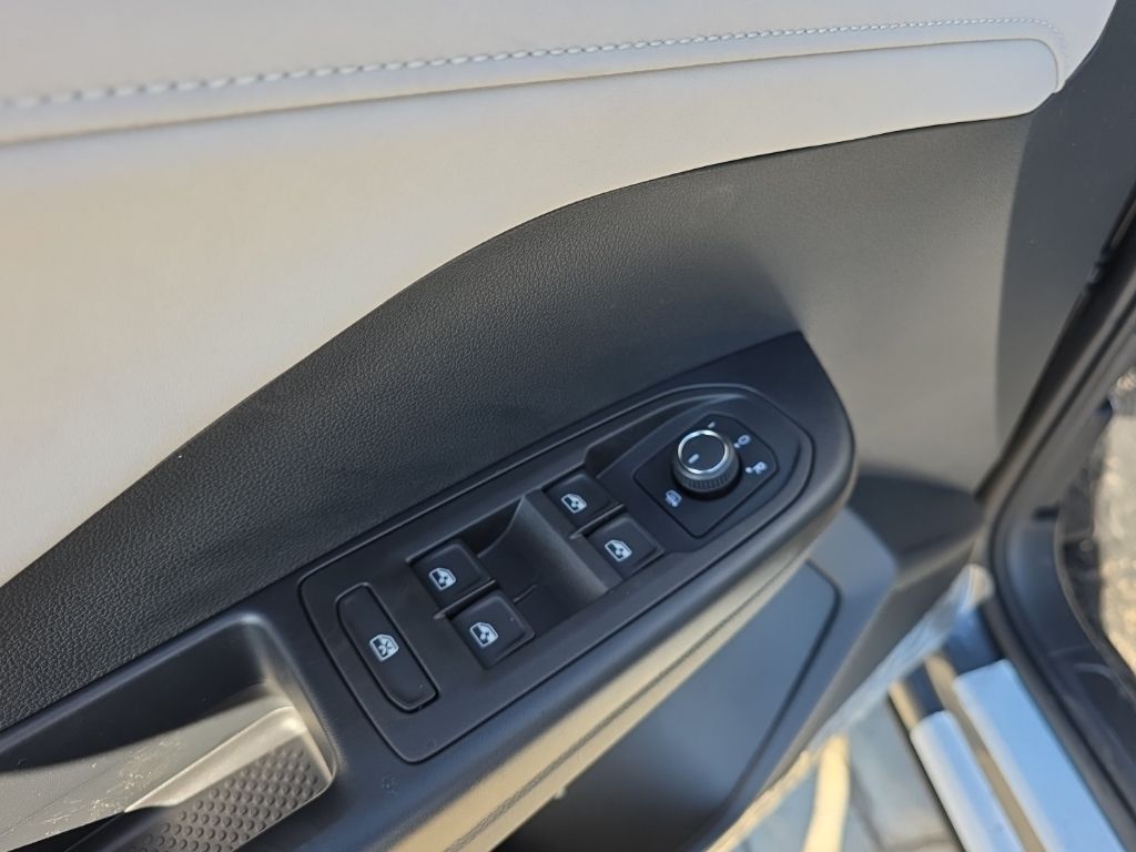 2026 Volkswagen Taos 1.5T SE Gray at Sutliff Volkswagen