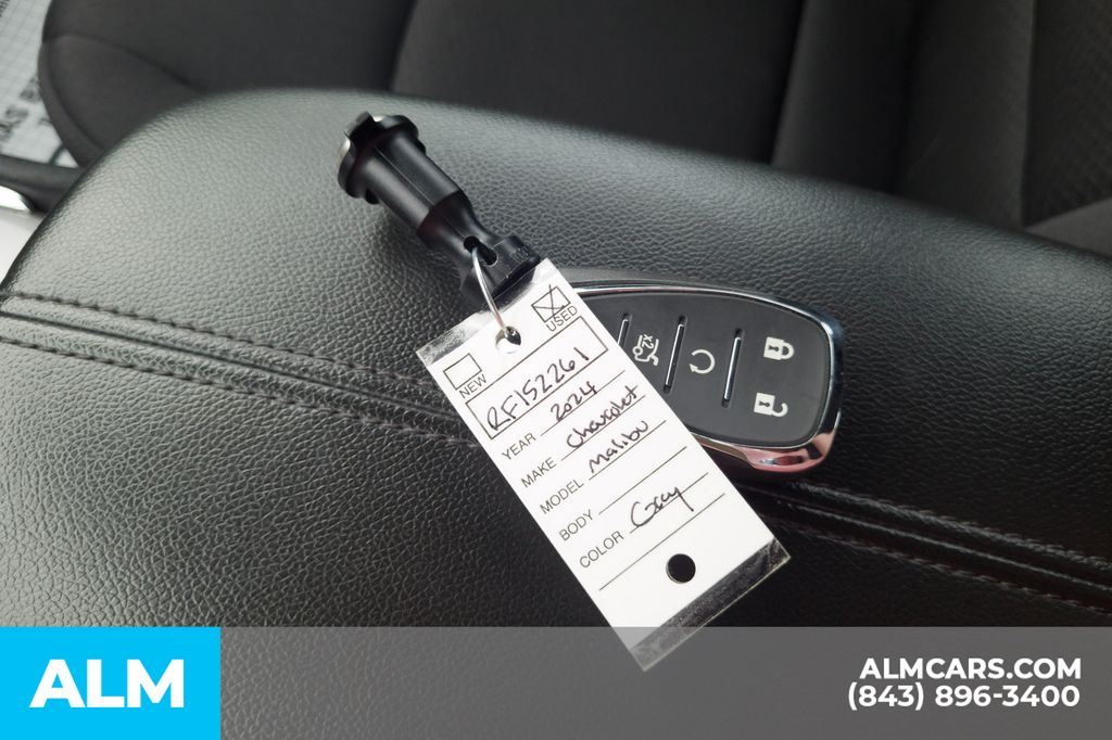 Used 2024 Gray Chevrolet LT image 38