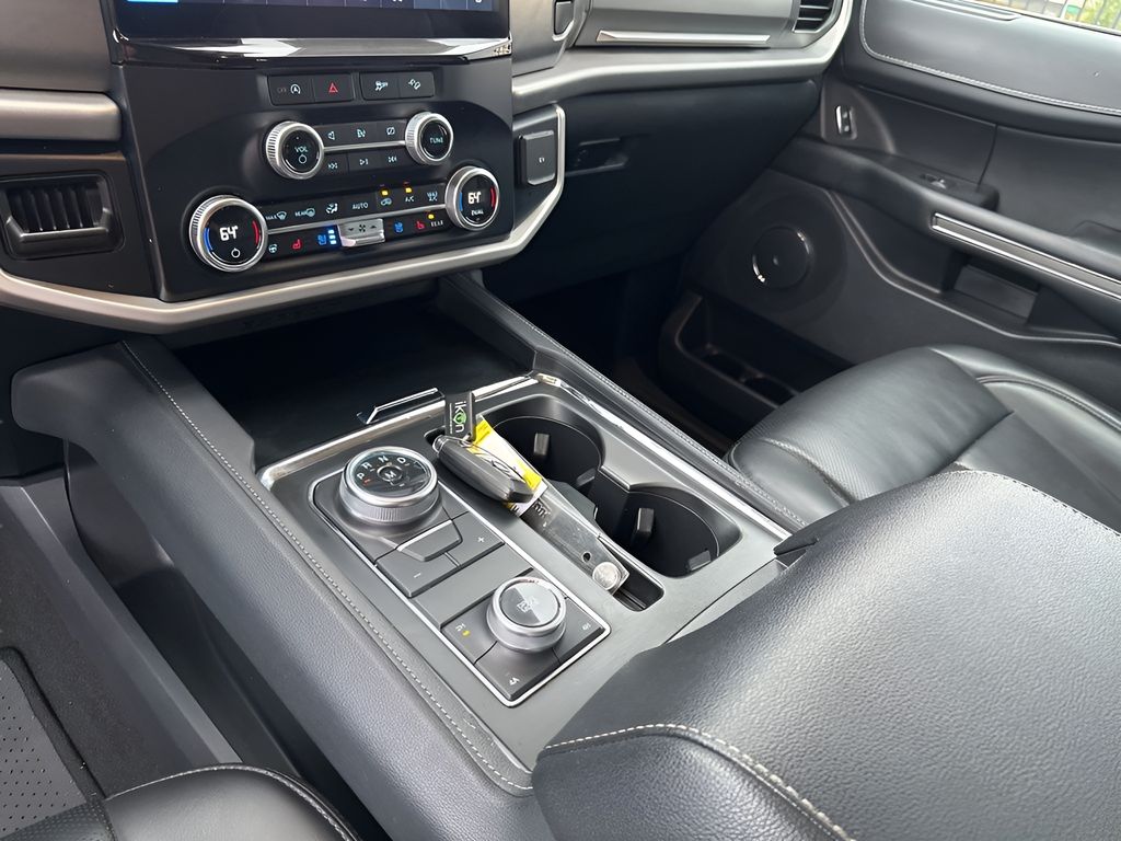 Used Car 2024 Ford Expedition Max  Xlt For Sale Under $50,000 In Austin, Texas