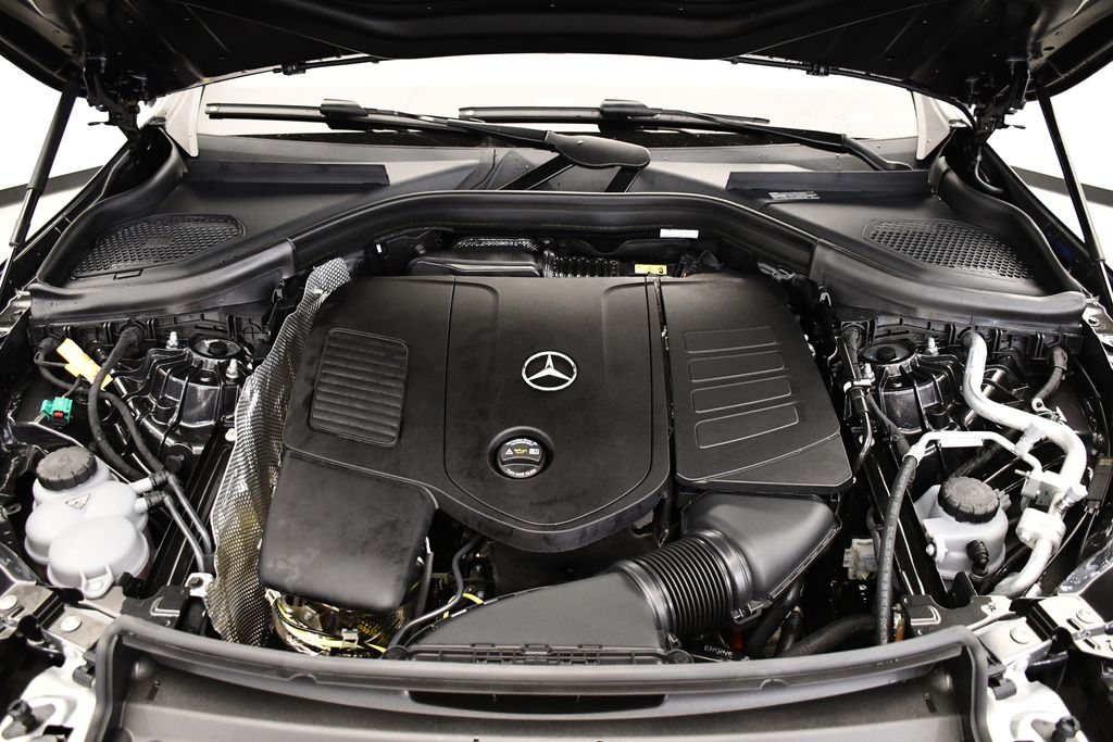 2025 Mercedes-Benz GLC 350 12