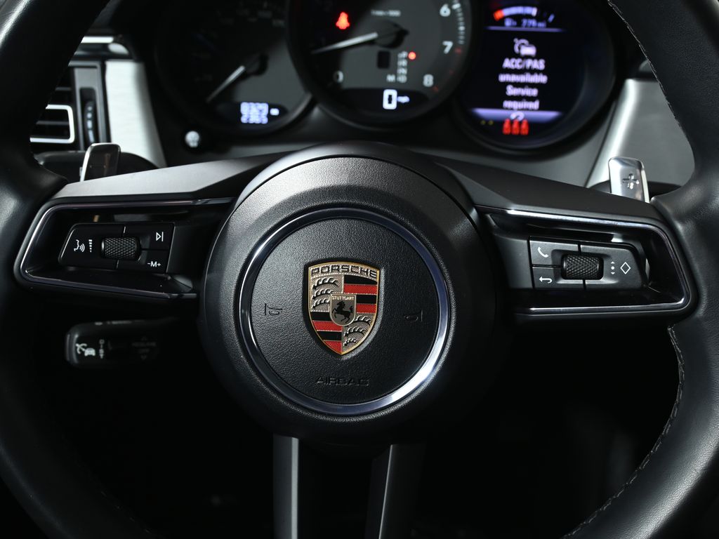 Thumbnail: 2025 Porsche Macan - 19