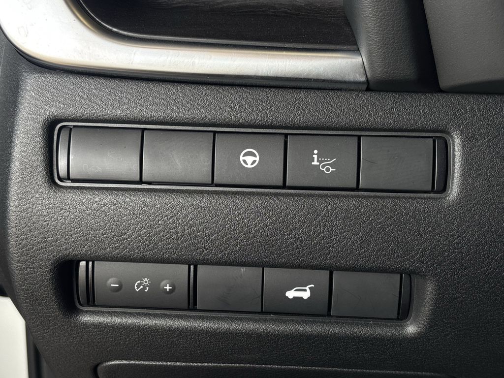 Used 2023 Nissan Rogue SUV