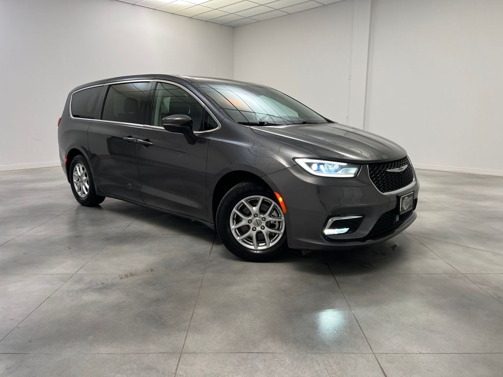 2023 Chrysler Pacifica Touring L FWD