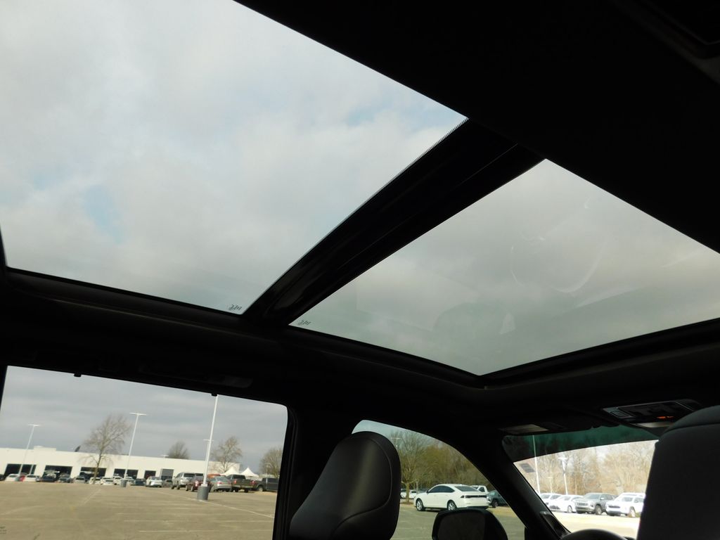 Thumbnail: 2025 Toyota Grand Highlander - 6