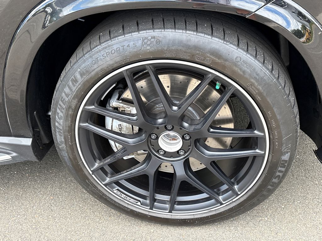 used 2024 Mercedes-Benz GLE car, priced at $74,978