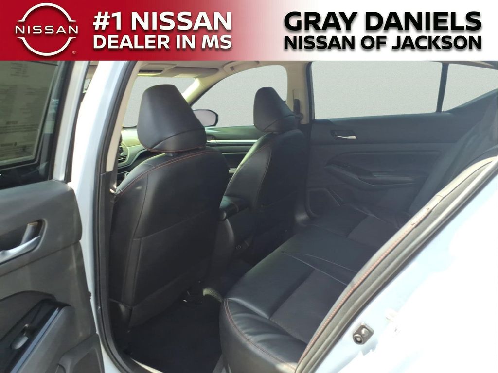 Used 2024 Nissan Altima Sedan