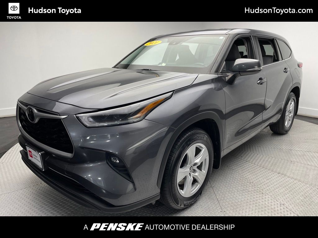 2021 Toyota Highlander LE -
                Jersey City, NJ