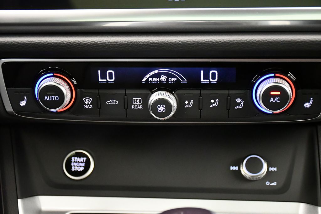 Thumbnail: 2025 Audi Q3 - 29