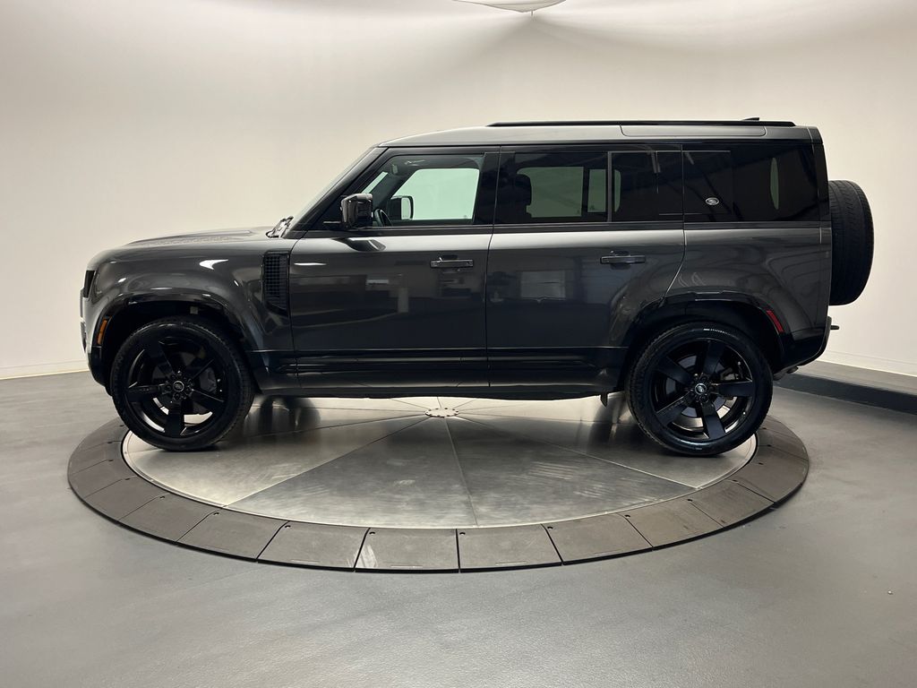 2023 Land Rover Defender 110 2