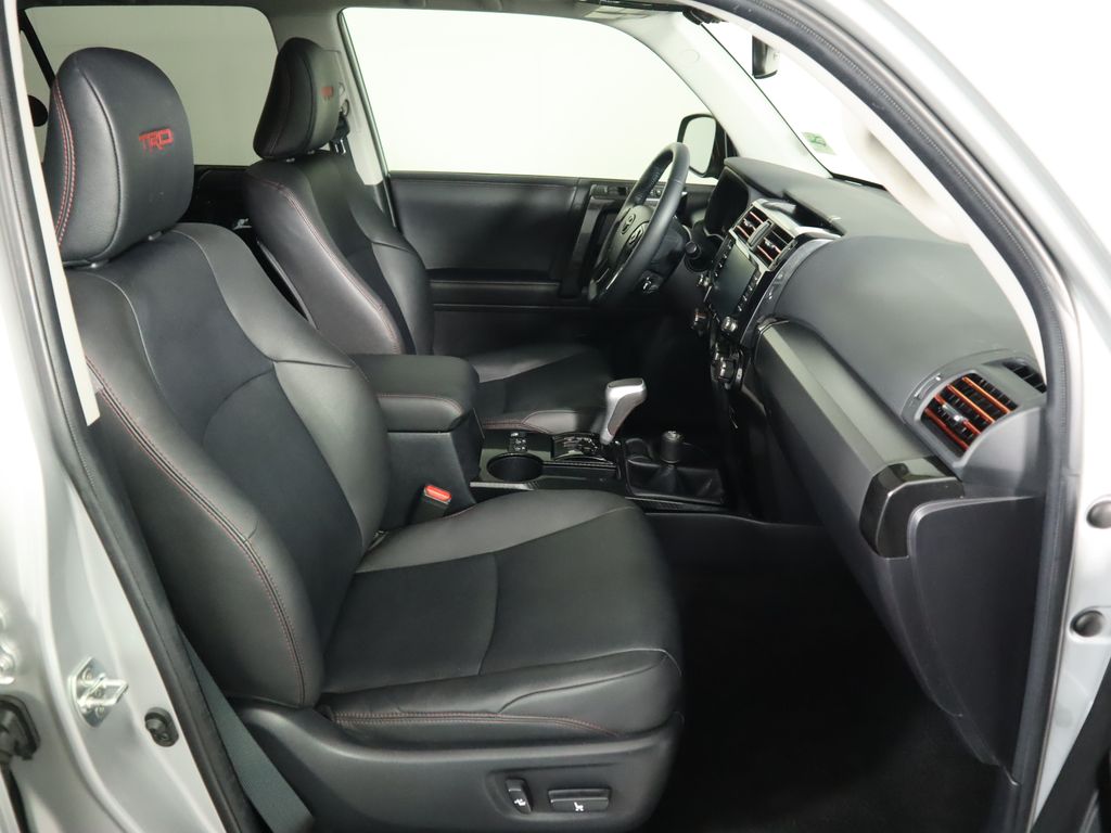 Thumbnail: 2023 Toyota 4Runner - 21