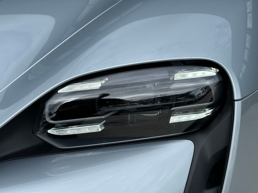 Thumbnail: 2024 Porsche Taycan - 13