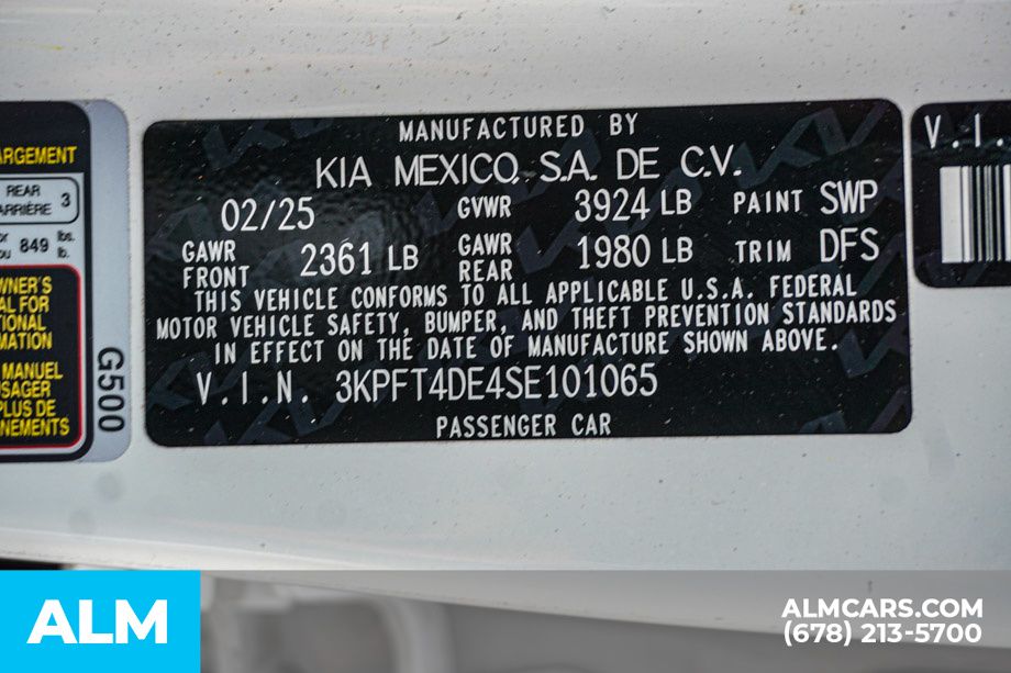 Used 2025 White Kia LXS image 54