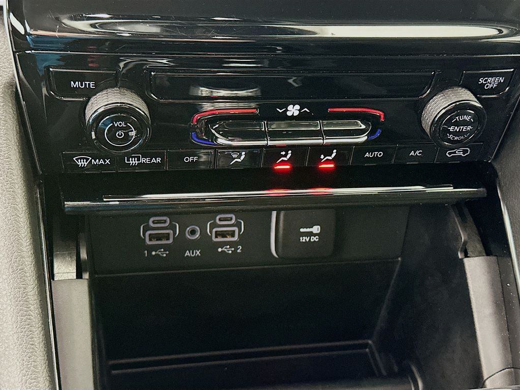 Thumbnail: 2023 Jeep Grand Cherokee - 15