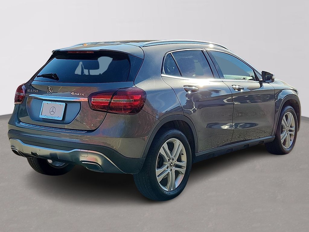 Thumbnail: 2019 Mercedes-Benz GLA - 4