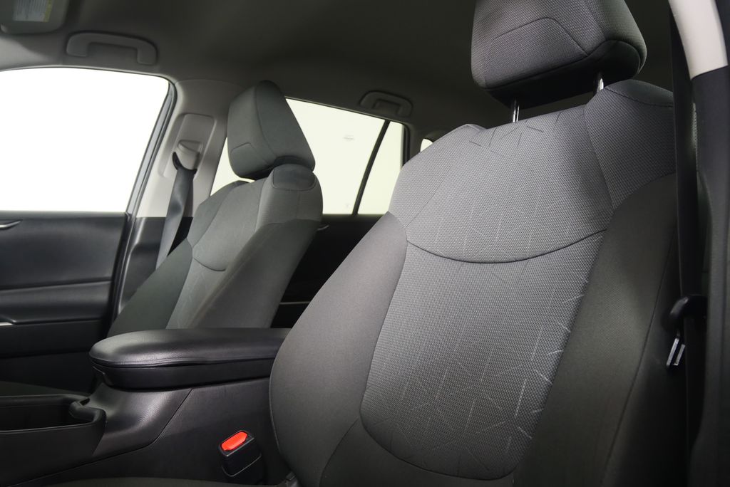 Thumbnail: 2022 Toyota RAV4 - 5