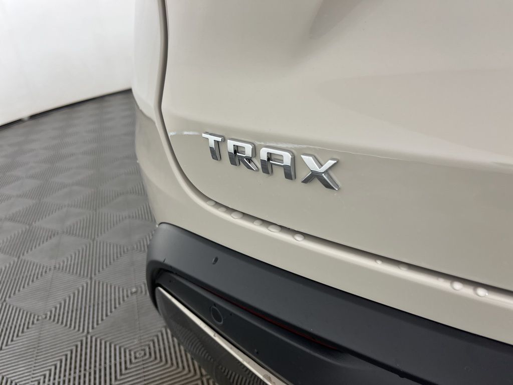 Thumbnail: 2026 Chevrolet Trax - 18