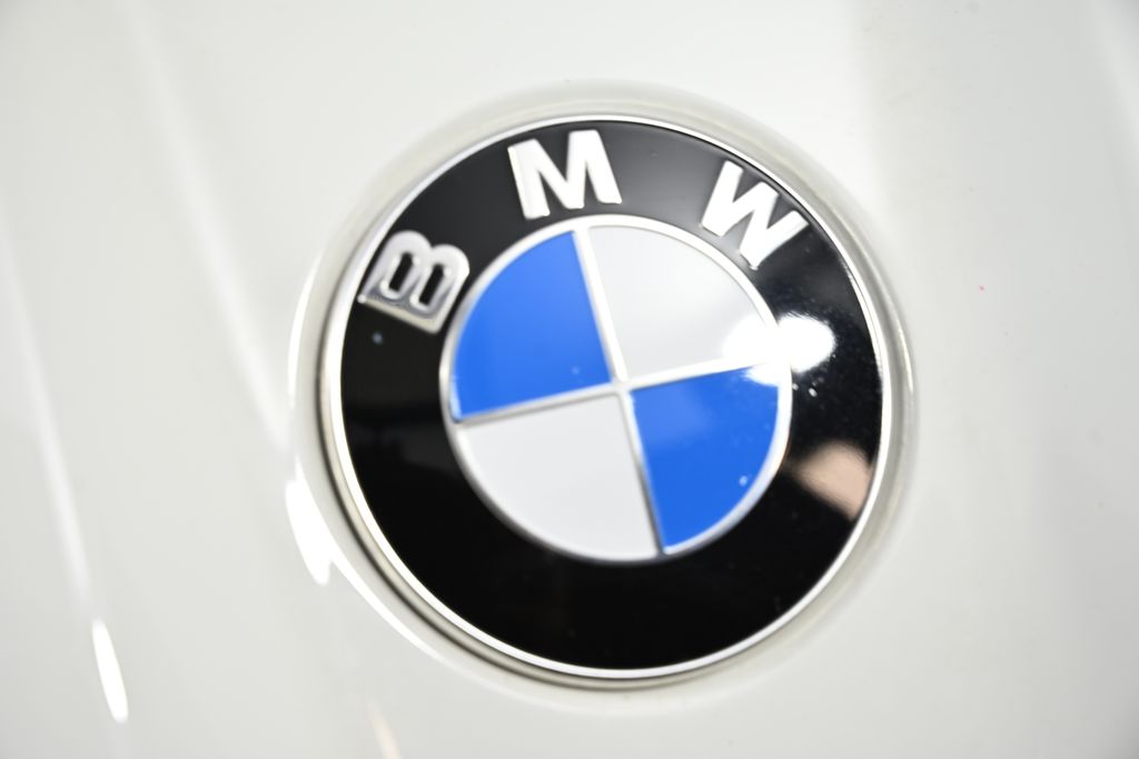 2023 BMW M3 Competition 13