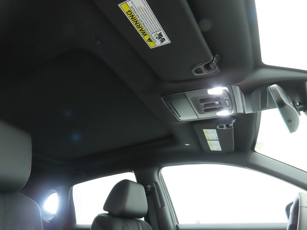 Thumbnail: 2025 Acura ADX - 18