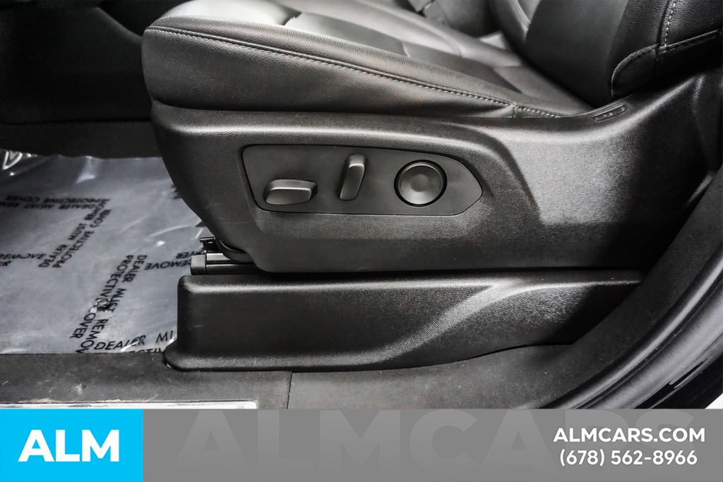Used 2023 Black Chevrolet LT image 33