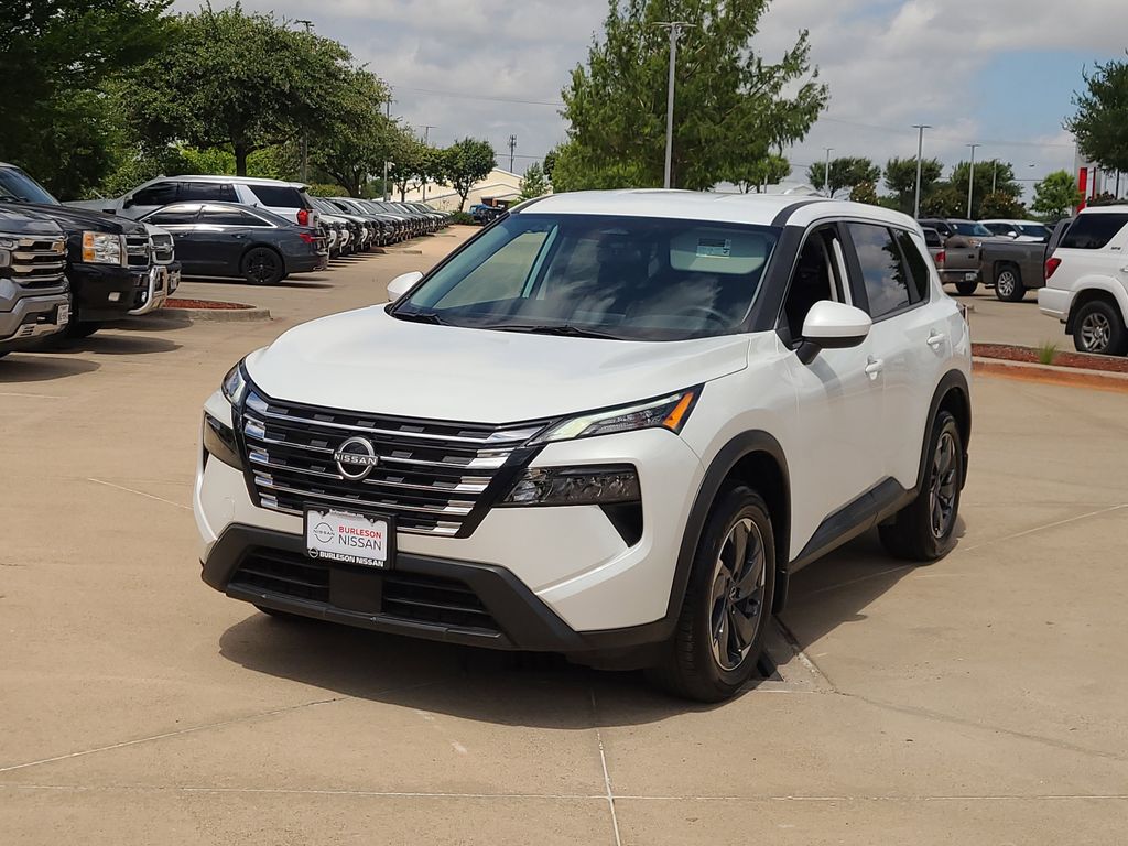 Everest White Pearl 2025 Nissan Rogue SV FWD SUV / Crossover Front-Wheel Drive Continuously Variable Transmission