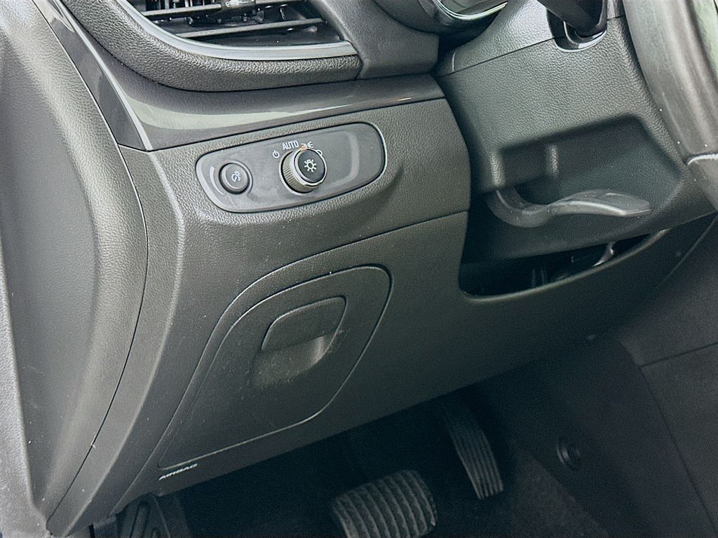 Thumbnail: 2019 Buick Encore - 10