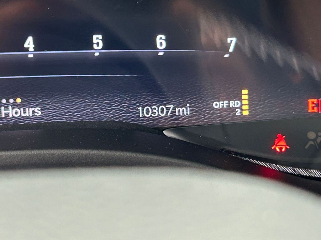 Used 2024 Billet Silver Metallic Clearcoat Ram Limited image 40