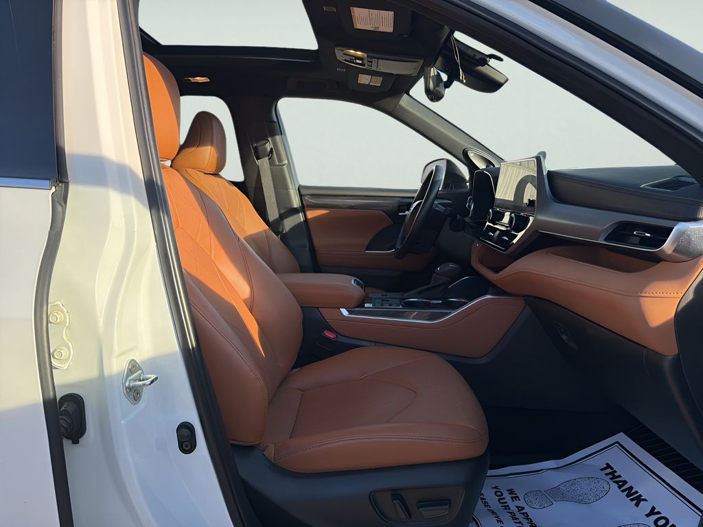 2023 Toyota Highlander Hybrid