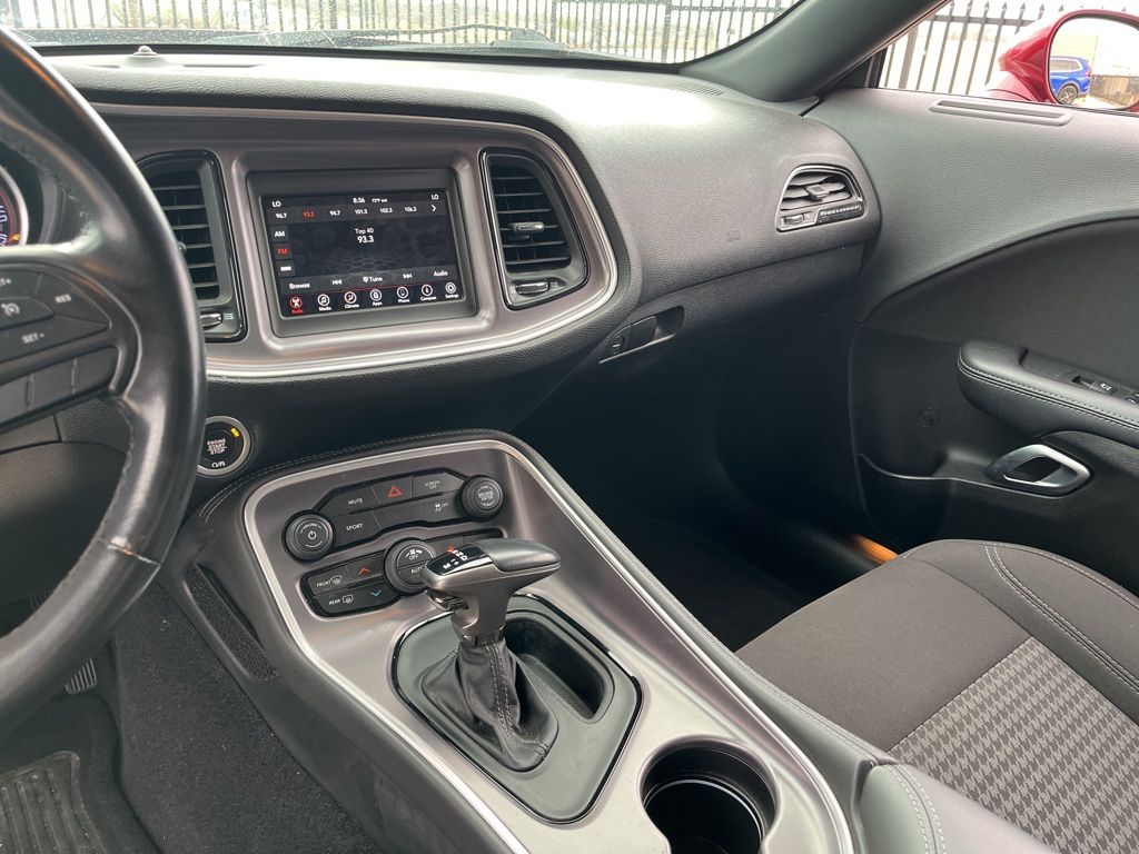 Thumbnail: 2019 Dodge Challenger - 14