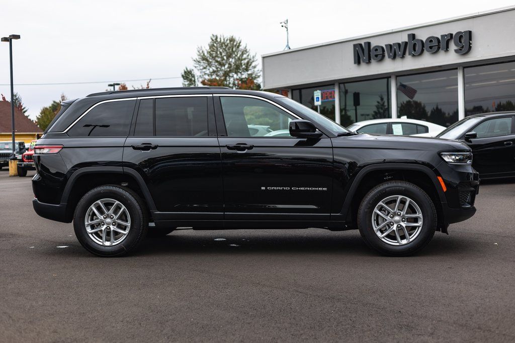 2025 Jeep Grand Cherokee Laredo X thumbnail 7