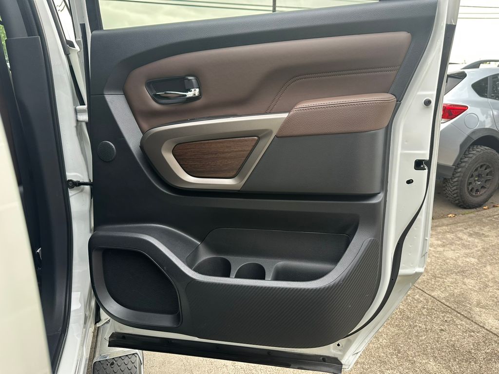 2023 Nissan Titan Platinum Reserve