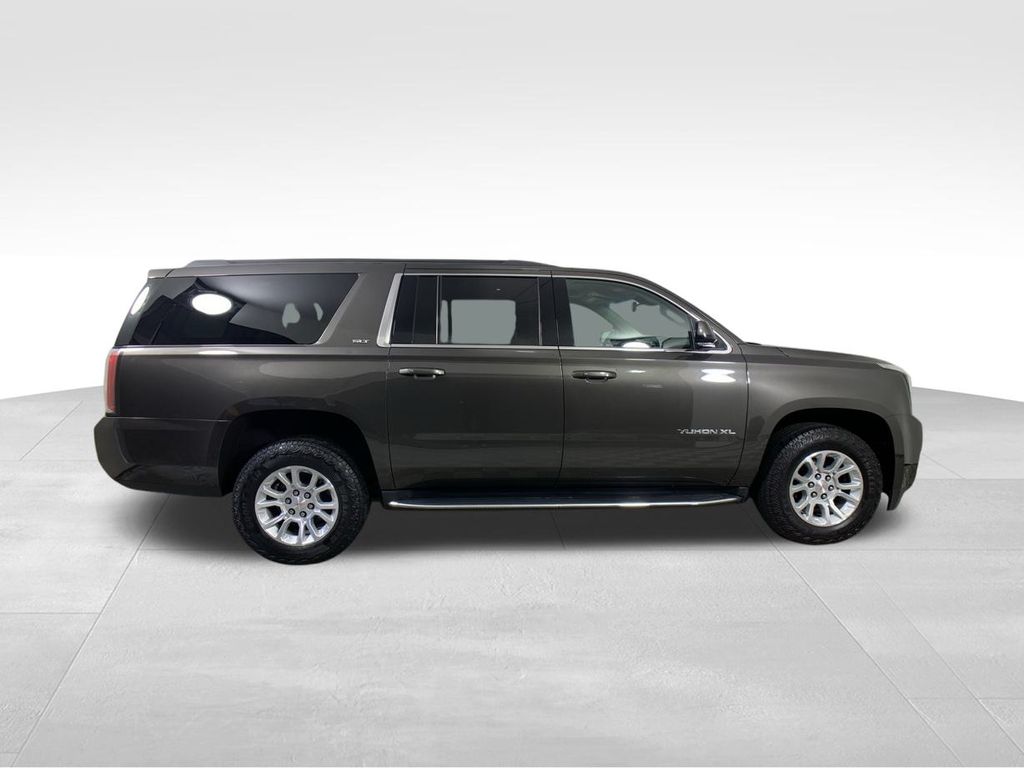 2020 GMC Yukon XL SLT 7