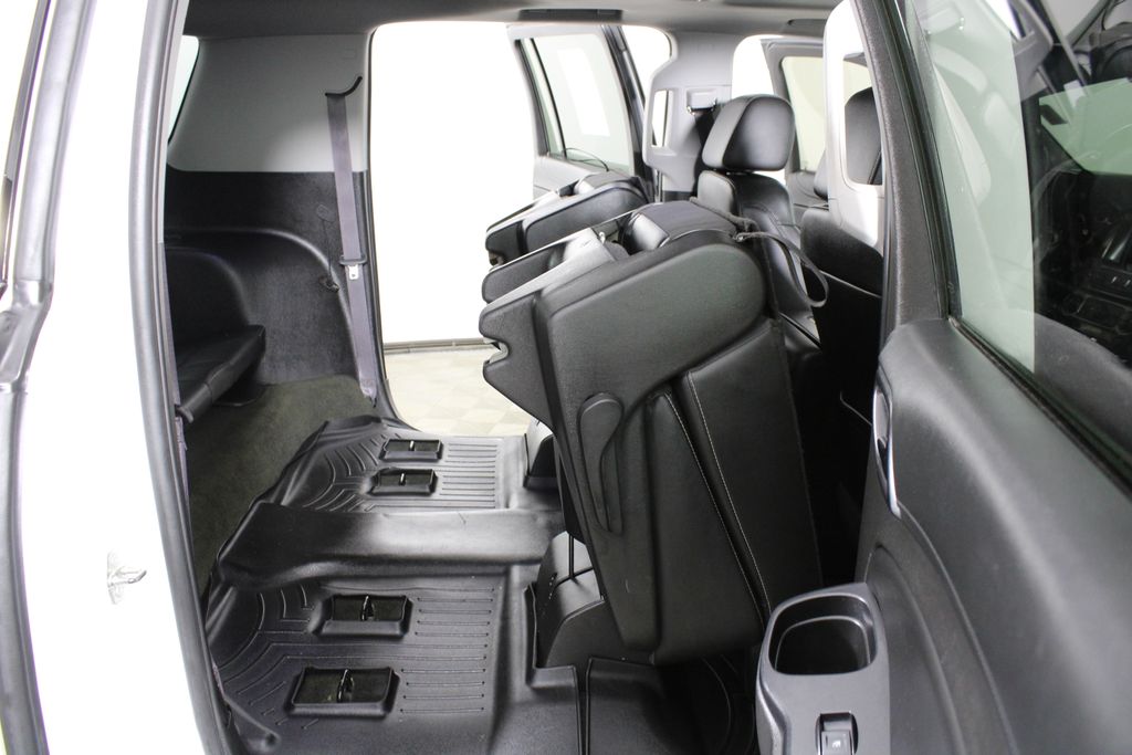Used 2016 Chevrolet Suburban for sale in 