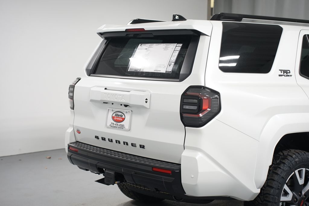 Thumbnail: 2025 Toyota 4Runner - 9