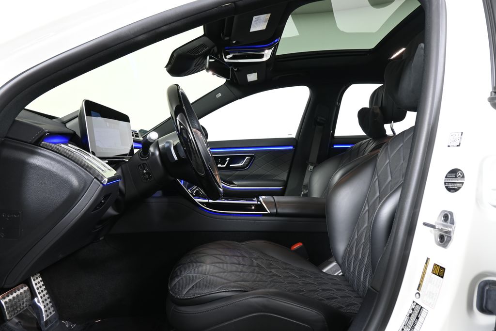 Thumbnail: 2022 Mercedes-Benz S-Class - 3