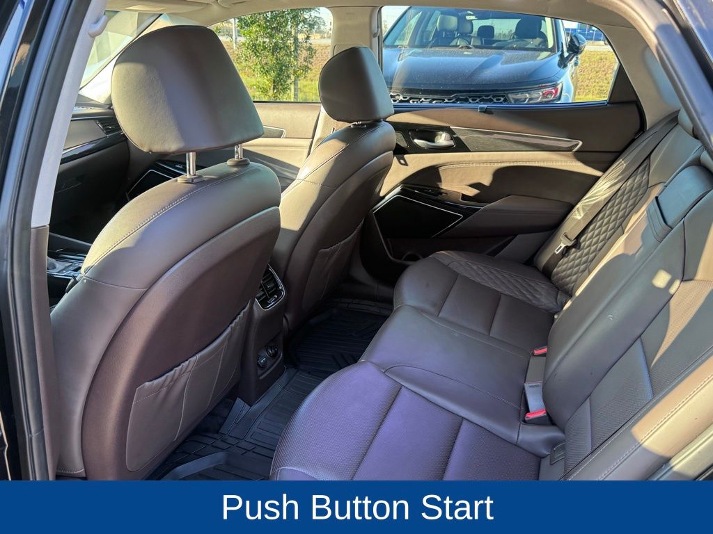 2018 Kia Cadenza Limited