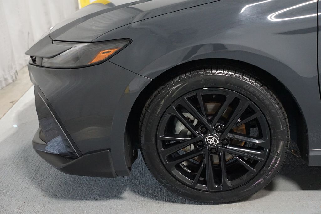 Thumbnail: 2025 Toyota Camry - 5