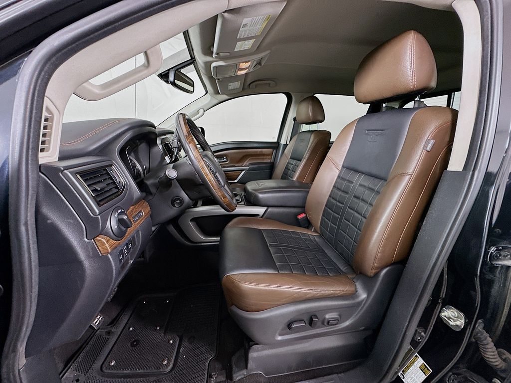 Thumbnail: 2017 Nissan Titan - 21