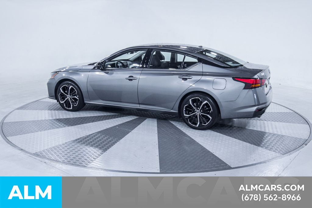 Used 2025 Gray Nissan 2.5 SR image 10