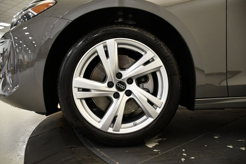 Thumbnail: 2025 Audi A5 - 13