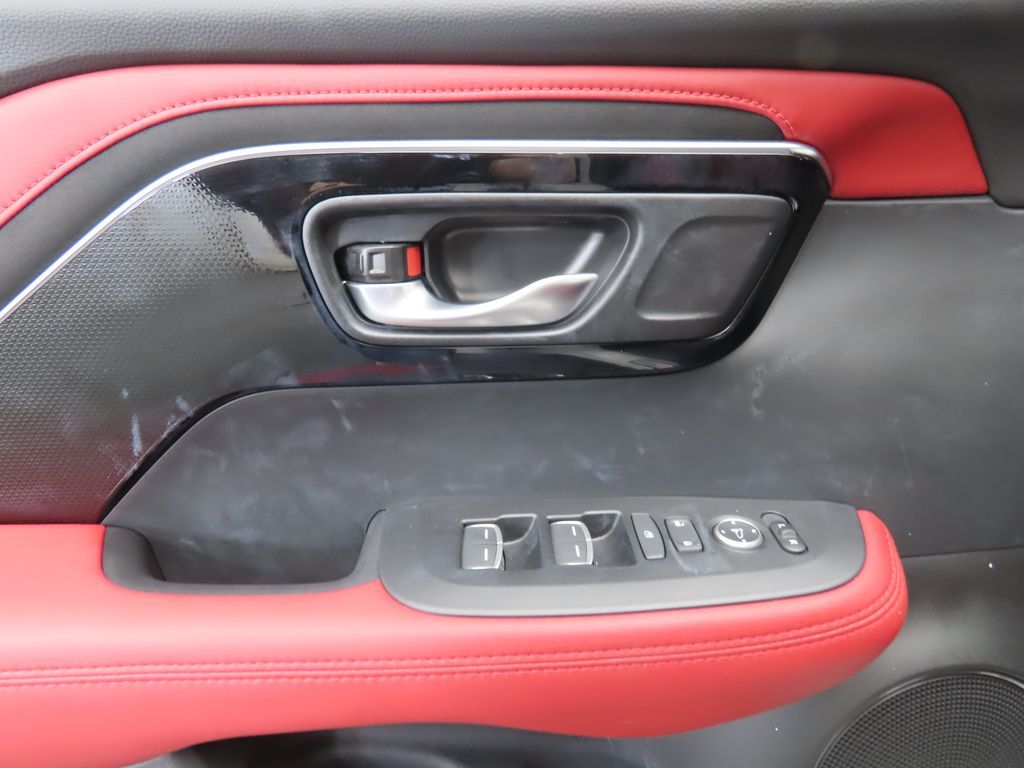 Thumbnail: 2025 Acura ADX - 22