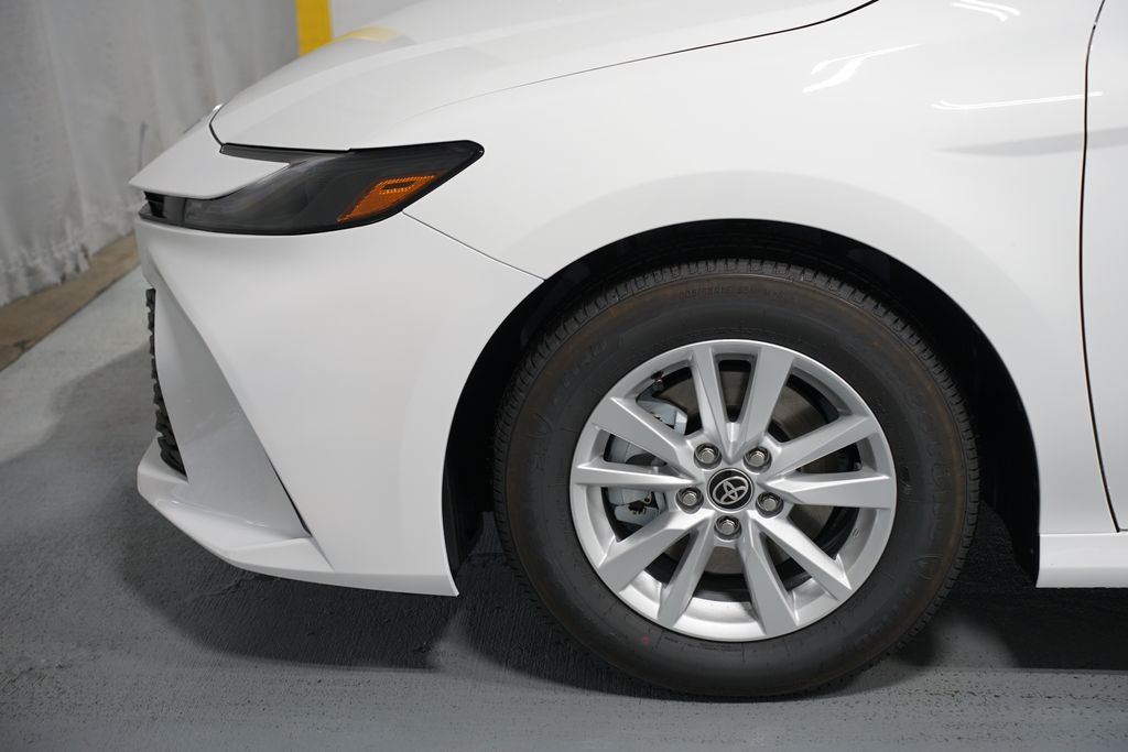 Thumbnail: 2025 Toyota Camry - 5