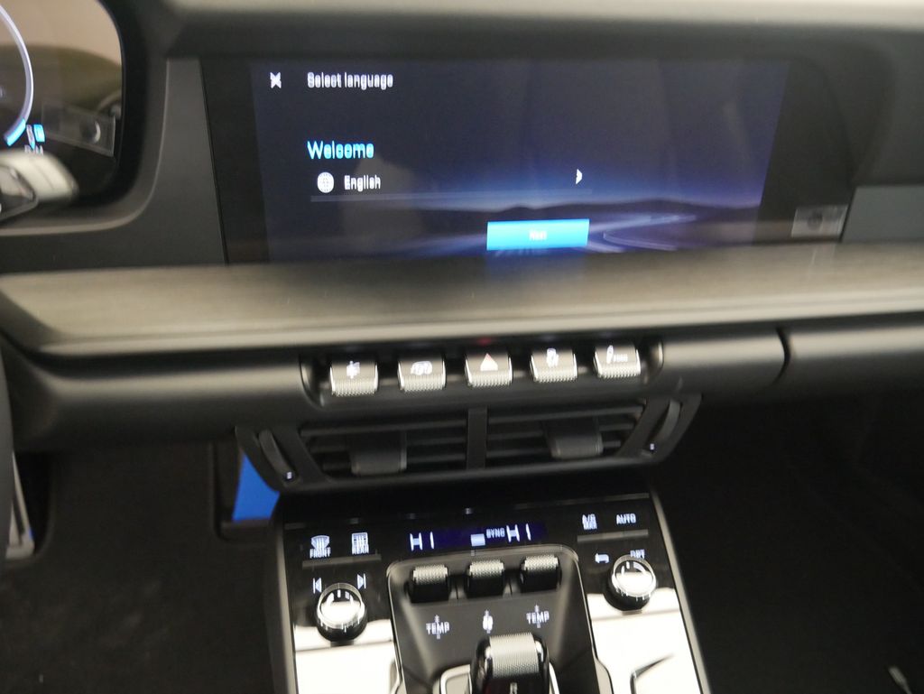 Thumbnail: 2026 Porsche 911 - 30