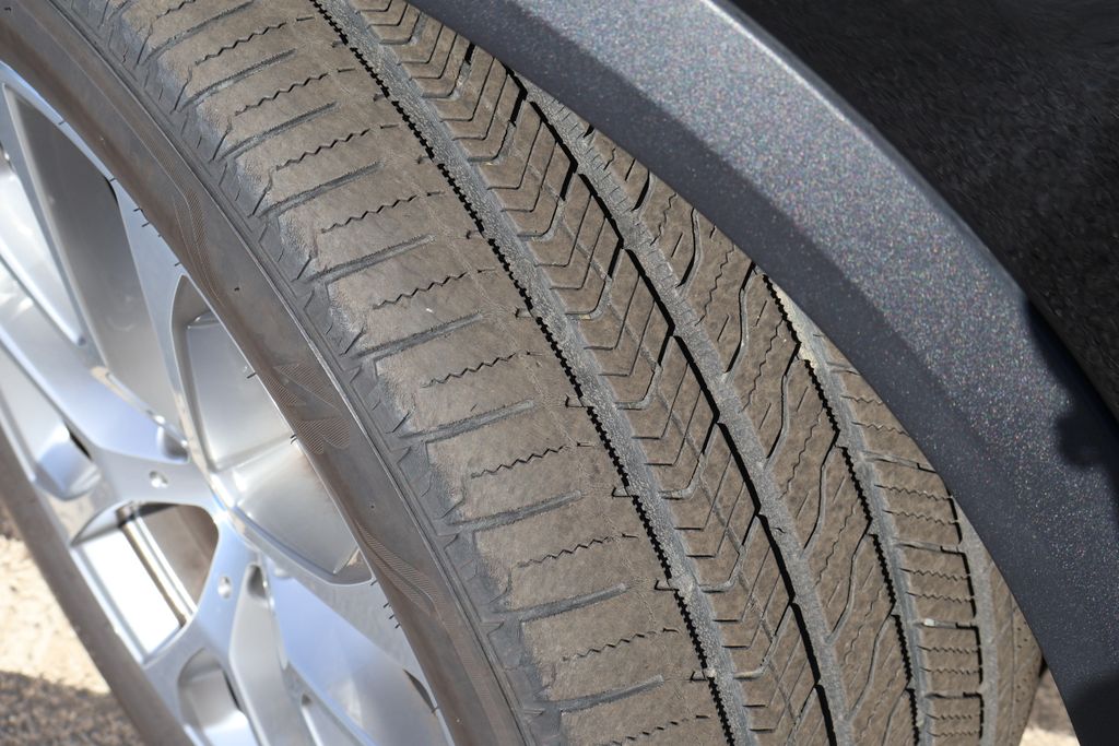 Thumbnail: 2023 BMW X5 - 15